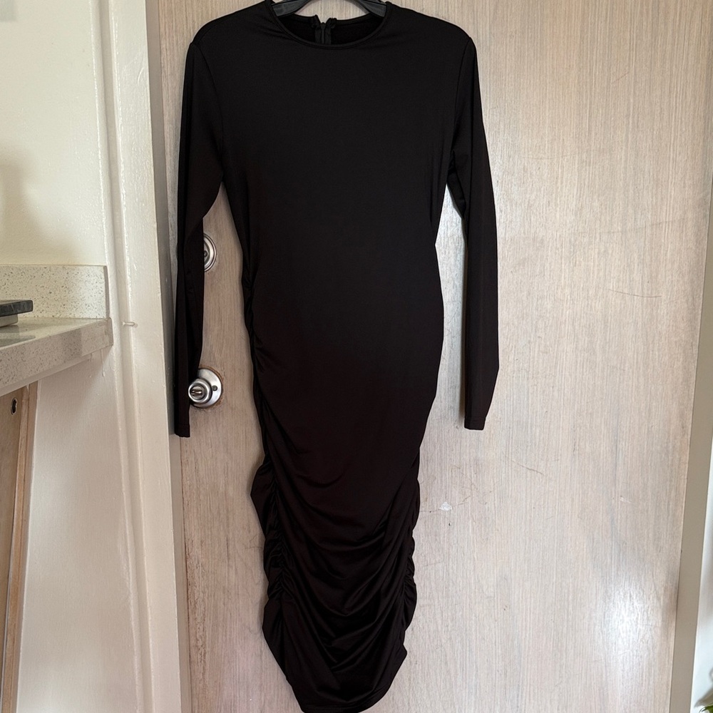 Elegant Black Long Sleeve Dress